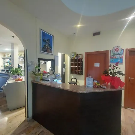 Отель Nettuno Пунта-Марина